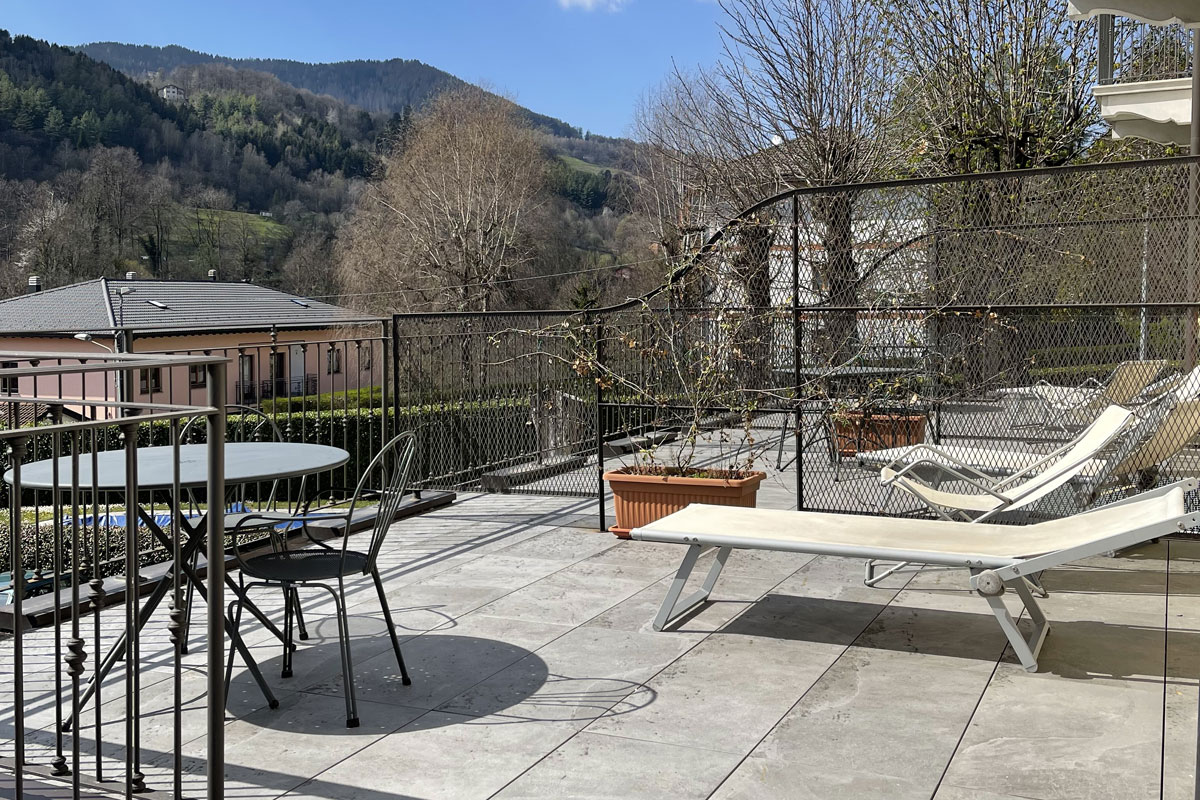 Hotel La Torre - Valle d'Intelvi, vicino al LAGO DI COMO e di LUGANO Castiglione d'Intelvi foto 1
