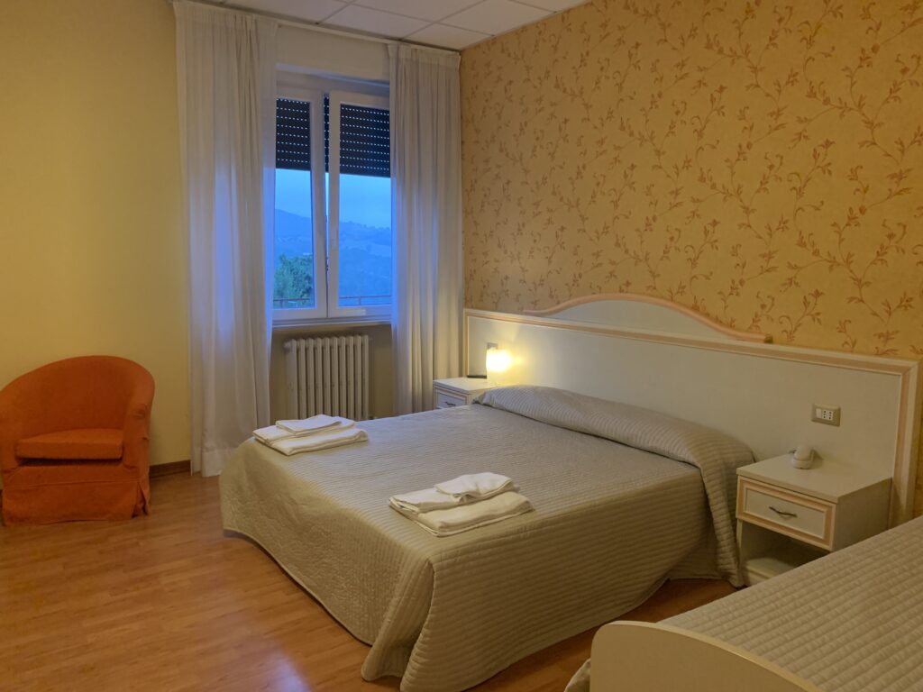Albergo-Ristorante-Pizzeria La Pineta foto 5