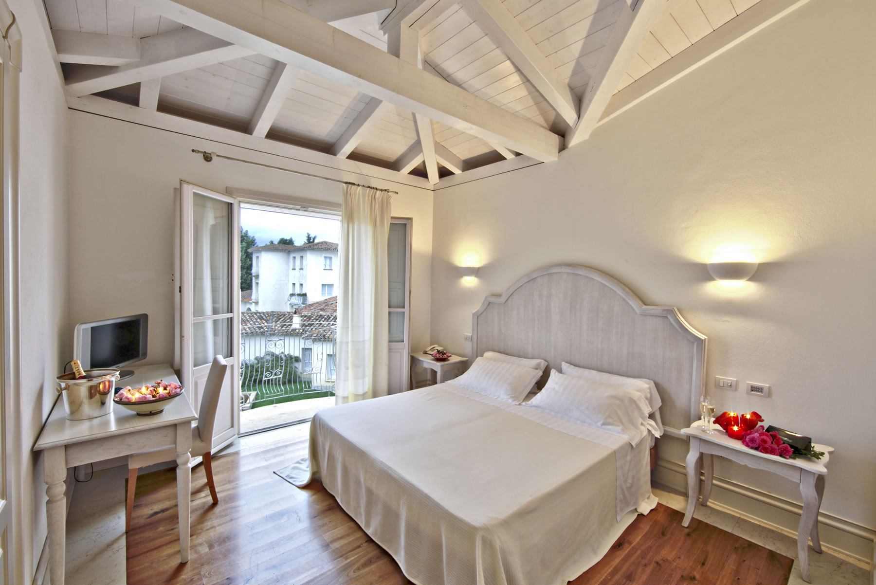 Hotel Tarthesh foto 1