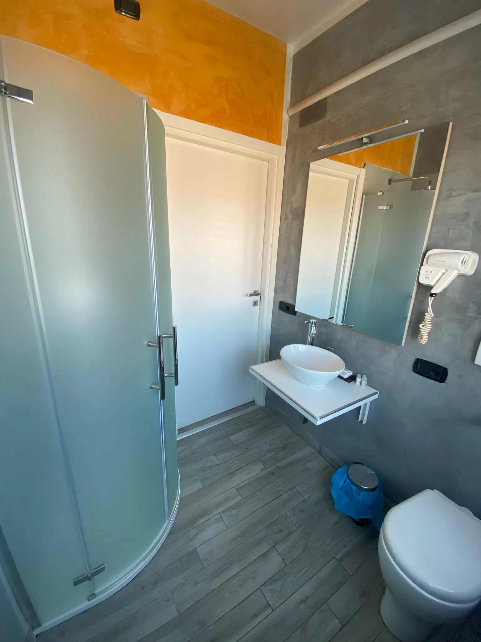 B&B - B2in Suite and Office foto 3