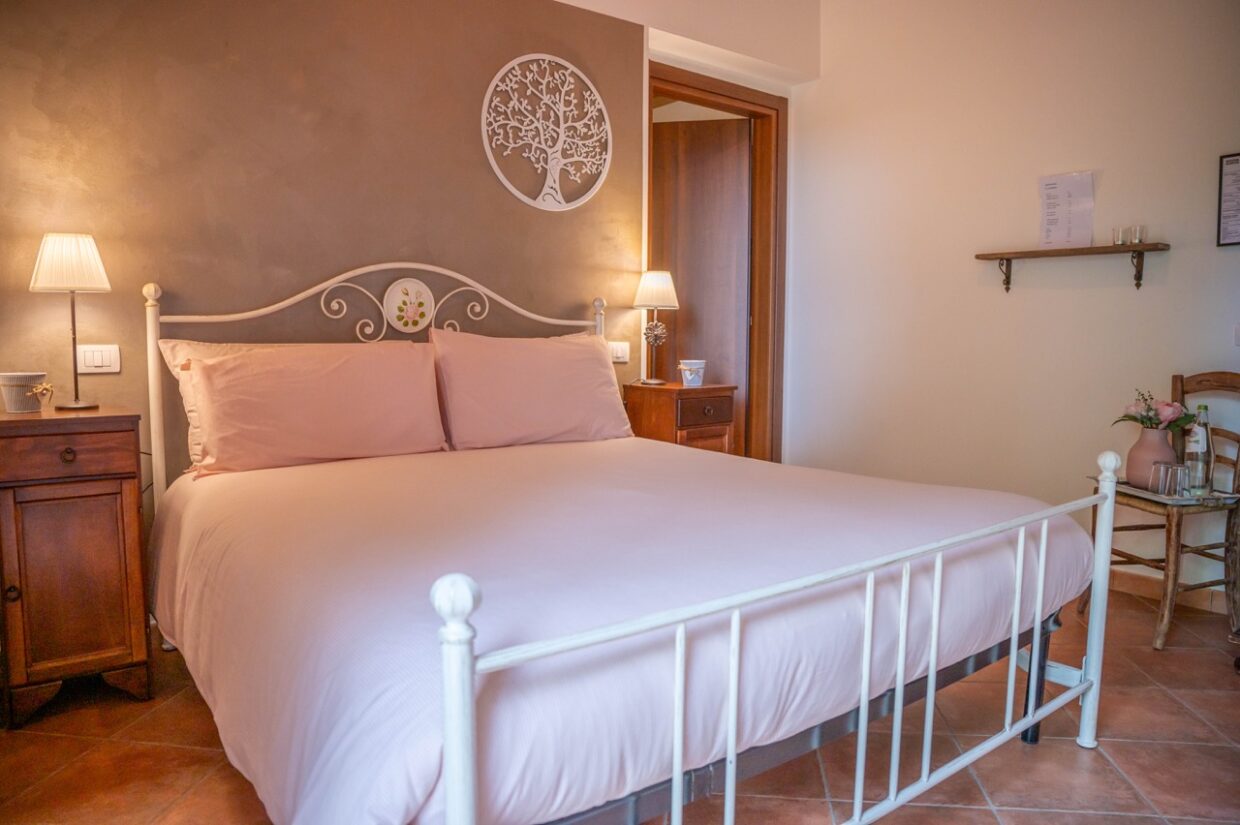 AGRITURISMO - CAMPEGGIO IL CASTELLARO - vicino alle grotte di Frasassi e vicino a Gubbio foto 6