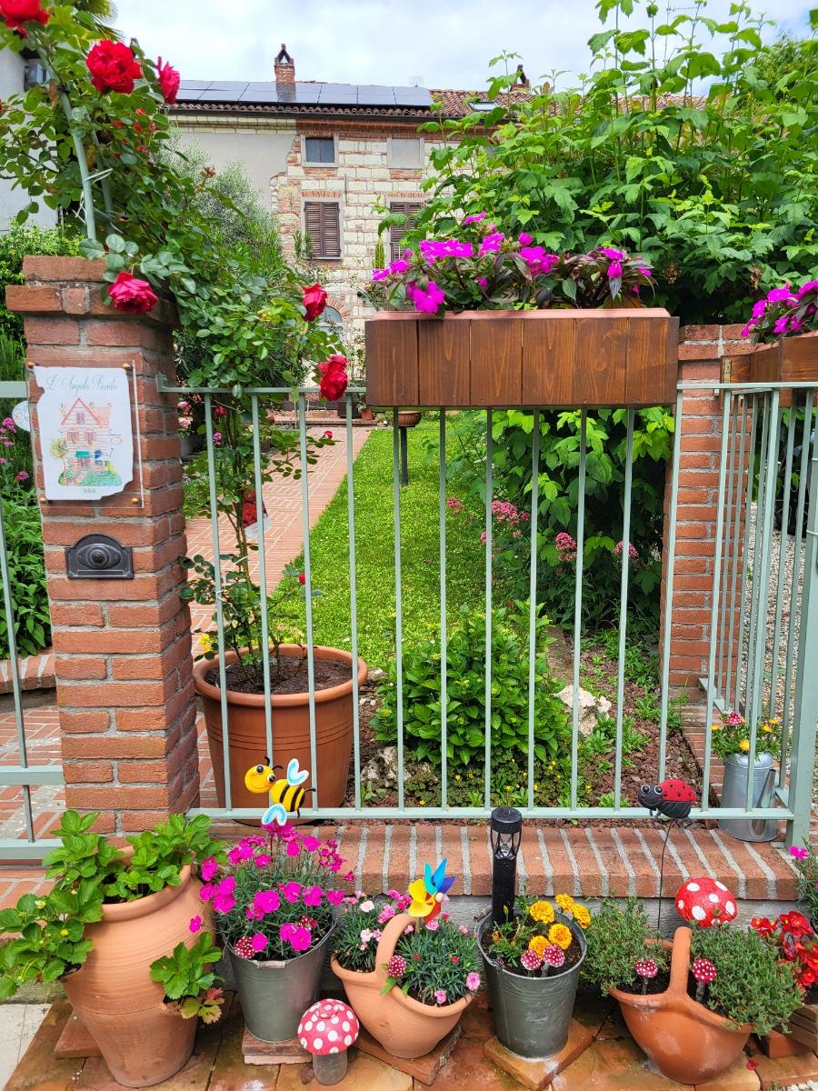 B&B L' Angolo Fiorito foto 1