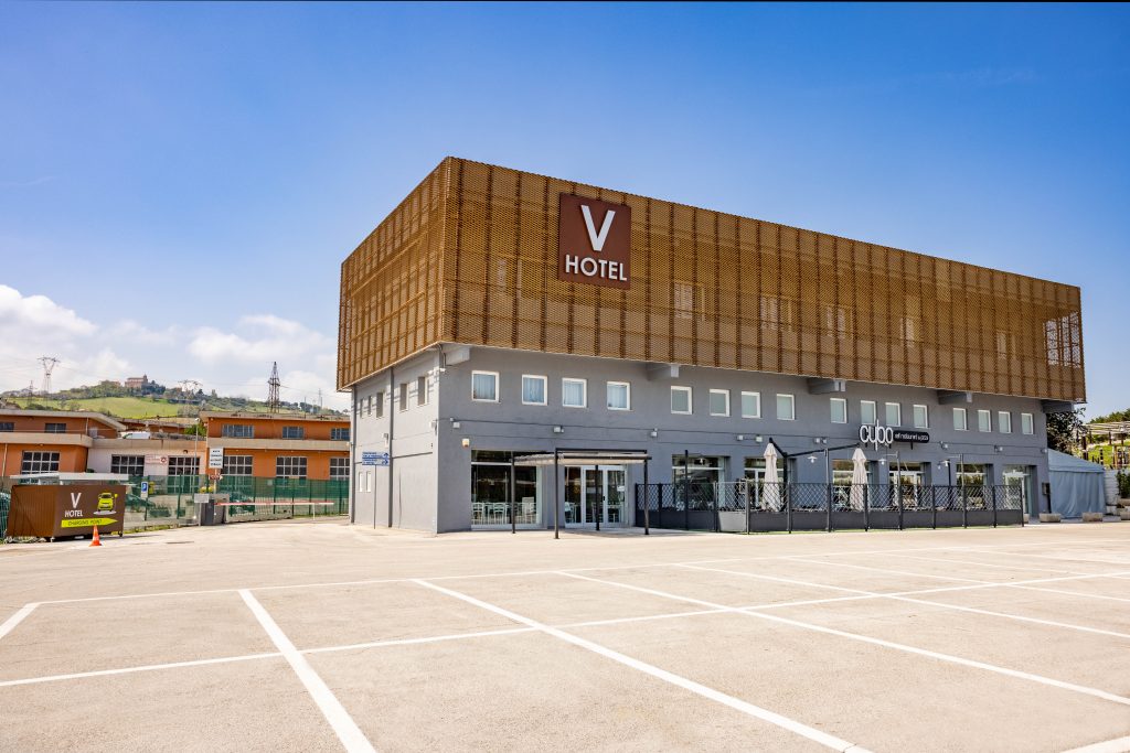 V Hotel foto 6